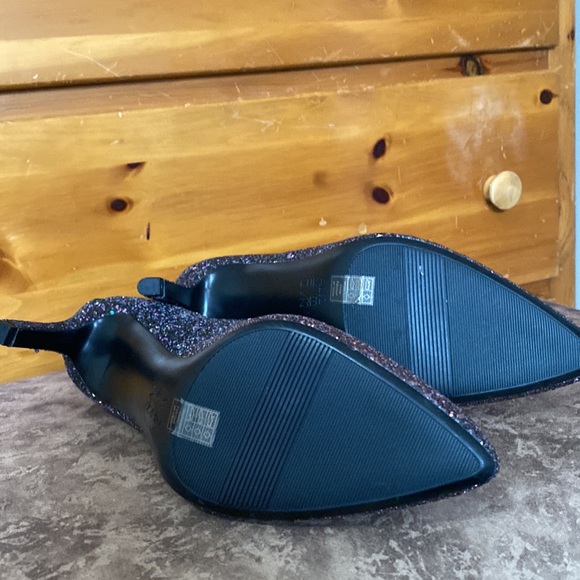 Naturalizer Sequins Heel US 8.5M - Picture 2 of 4